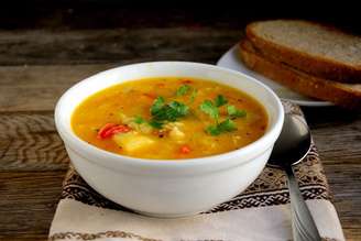 Sopa de mandioquinha com gengibre