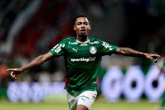 Allan (Palmeiras) celebrando seu gol contra o Santos, no dia 02.05.2026.