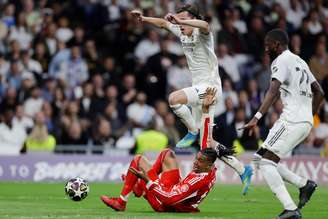Carreras e Rudiger em jogo pelo Real Madrid