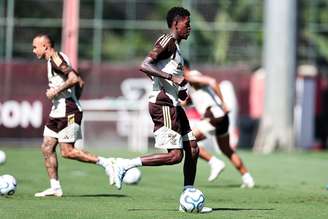 GILVAN DE SOUZA / FLAMENGO