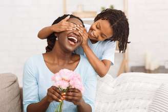 Conhecer as características de cada signo ajuda a entender melhor as preferências e a escolher um presente que combine com cada mãe