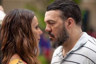 'É uma surpresa, não só para mim', diz Viviane Araujo sobre atuação de Belo em novela