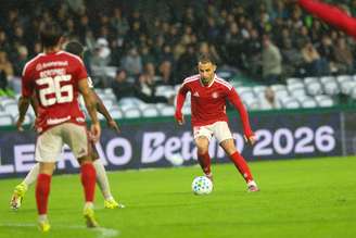 Inter empatou contra o Coritiba por 2 a 2