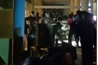 Vídeos mostram atuação da PM de madrugada na USP