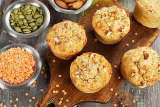 Muffin de lentilha com semente de abóbora e amêndoas