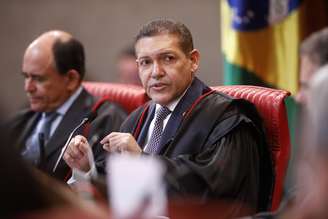 Nunes Marques sucederá Cármen Lúcia no comando do TSE