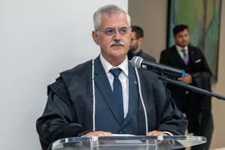Desembargador do TJ-PR Francisco Carlos Jorge