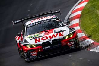 Kelvin van der Linde faz o melhor tempo na segunda sessão qualificatória das 24 horas de Nurburgring 