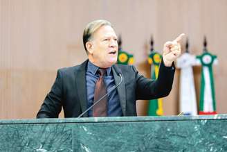Major Araújo, do PL, na tribuna da Assembleia Legislativa de Goiás (Alego) 