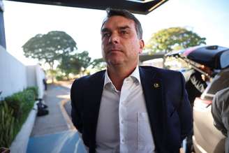 Senador Flávio Bolsonaro conversa com jornalistas no Aeroporto Internacional de Brasília
15 de maio de 2026
REUTERS/Adriano Machado