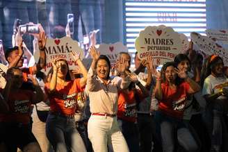 Keiko Fujimori foi a candidata mais votada no 1º turno presidencial no Peru