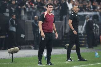 Fernando Diniz durante partida do Corinthians