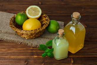 Mistura com azeite, limão e canela viraliza por deixar a casa perfumada naturalmente