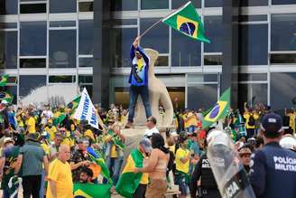 Apoiadores de Bolsonaro invadiram o Palácio do Planalto em 8 de janeiro de 2023