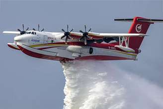 Imagens | National Civil Aircraft Test Flight, Xinhua