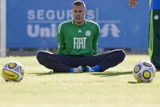 O ex-goleiro do Palmeiras Deola publicou na plataforma profissional LinkedIn que está em busca de uma nova oportunidade de trabalho.