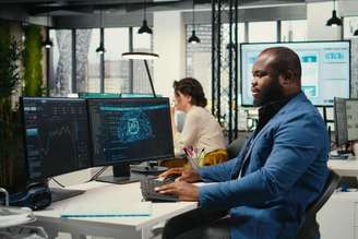 Empresas que usam inteligência artificial crescem mais rápido e erram menos