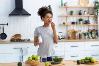 Os suplementos alimentares podem ser grandes aliados da saúde, desde que façam sentido com a realidade e o objetivo de cada pessoa
