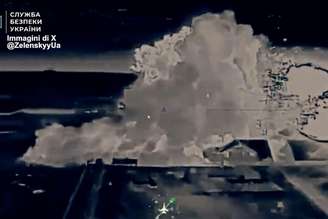 Imagens do vídeo divulgado por Zelensky sobre ataque a FSB em Kherson