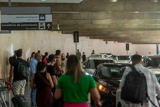 Segundo a inDrive, mulheres demonstraram maior necessidade de monitoramento, conferência de dados do motorista e acompanhamento da rota durante a viagem. |