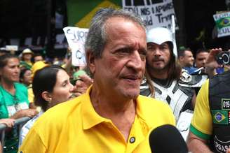 Valdemar Costa Neto, presidente do PL, reiterou que Flávio Bolsonaro não será substituído por outro candidato
