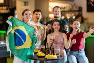 Pequenos hábitos durante celebrações podem fazer diferença no bem-estar sem comprometer a experiência e o prazer do encontro