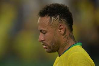 Lesão de Neymar confirmada: até quando a CBF pode cortar o jogador da Copa do Mundo?