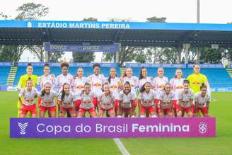 Jogadoras das Bragantinas. 