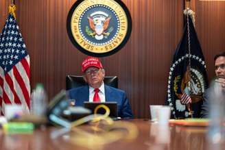 Trump faz reunião na Sala de Situação para decidir sobre Irã