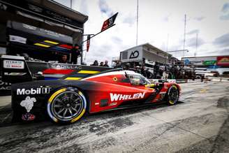 Earl Bamber no Cadillac #31 em Laguna Seca
