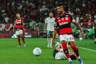 Bruno Henrique marcou dois gols no meio de semana