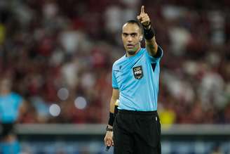 Davi de Oliveira Lacerda também expulsou o meia Carrascal, do Flamengo, durante a partida contra o Palmeiras.