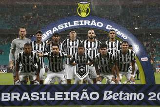 Equipe do Botafogo antes da derrota para o Bahia 
