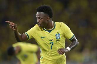 Vini Jr comemora gol contra o Panamá