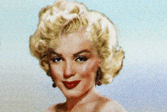 Alguns detalhes do visual de Marilyn Monroe resistiram ao tempo e ganharam novas releituras nos últimos anos
