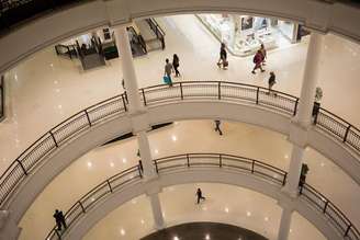 Entra em vigor portaria do Ministério do Trabalho que exige convenção coletiva para trabalho em feriados