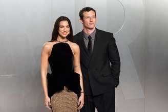 Dua Lipa e Callum Turner celebrarão união na Sicília