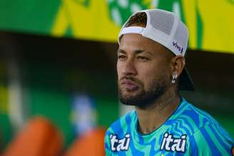 Neymar deve voltar a treinar com a seleção brasileira na próxima semana
