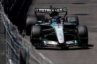 Chefe da Mercedes defende classificação de Russell 