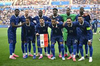 Bleus são favoritos ao título, enquanto escandinavos surgem como possível surpresa