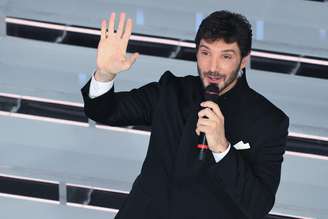De Martino anunciou datas do 77º Festival de Sanremo nas redes sociais