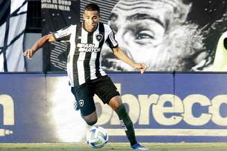 Victor Sá fez grandes temporadas com a camisa do Botafogo –