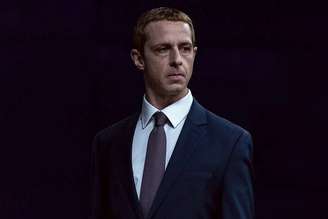 Jeremy Strong substitui Jesse Eisenberg como Mark Zuckerberg em 'The Social Reckoning'