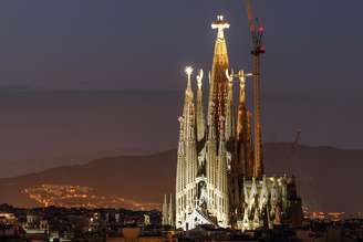 Basílica da Sagrada Família, igreja mais alta do mundo e há 140 anos em obras