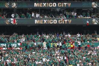 Estádio Azteca recebeu partida inaugural da Copa