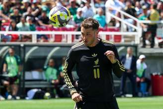 Santiago Giménez é uma das principais esperanças de gol do México.