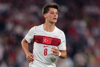Arda Guler é a principal referência no meio-campo da Turquia. 