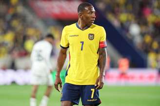 Estupinan (Equador) durante jogo contra a Arábia Saudita, no dia 30.05.2026. 