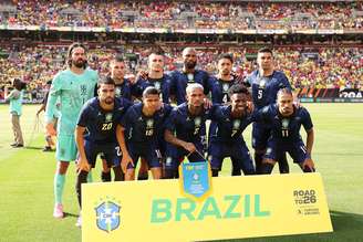 A seleção brasileiro em amistoso contra o Egito.