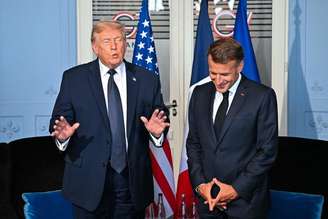 Donald Trump se reúne com Emmanuel Macron em Évian-les-Bains